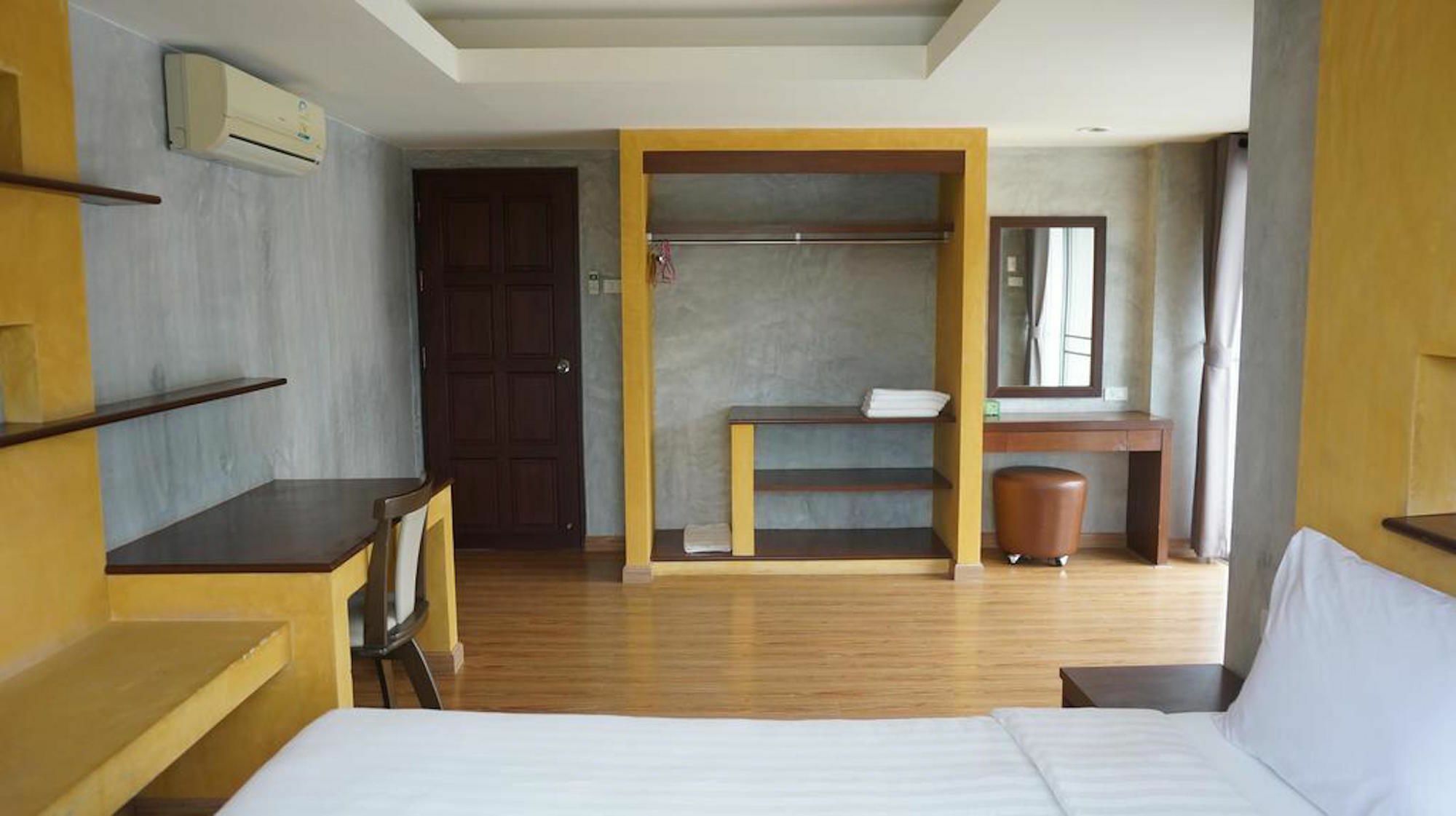 Ingfah Apartment Хатъяй Экстерьер фото