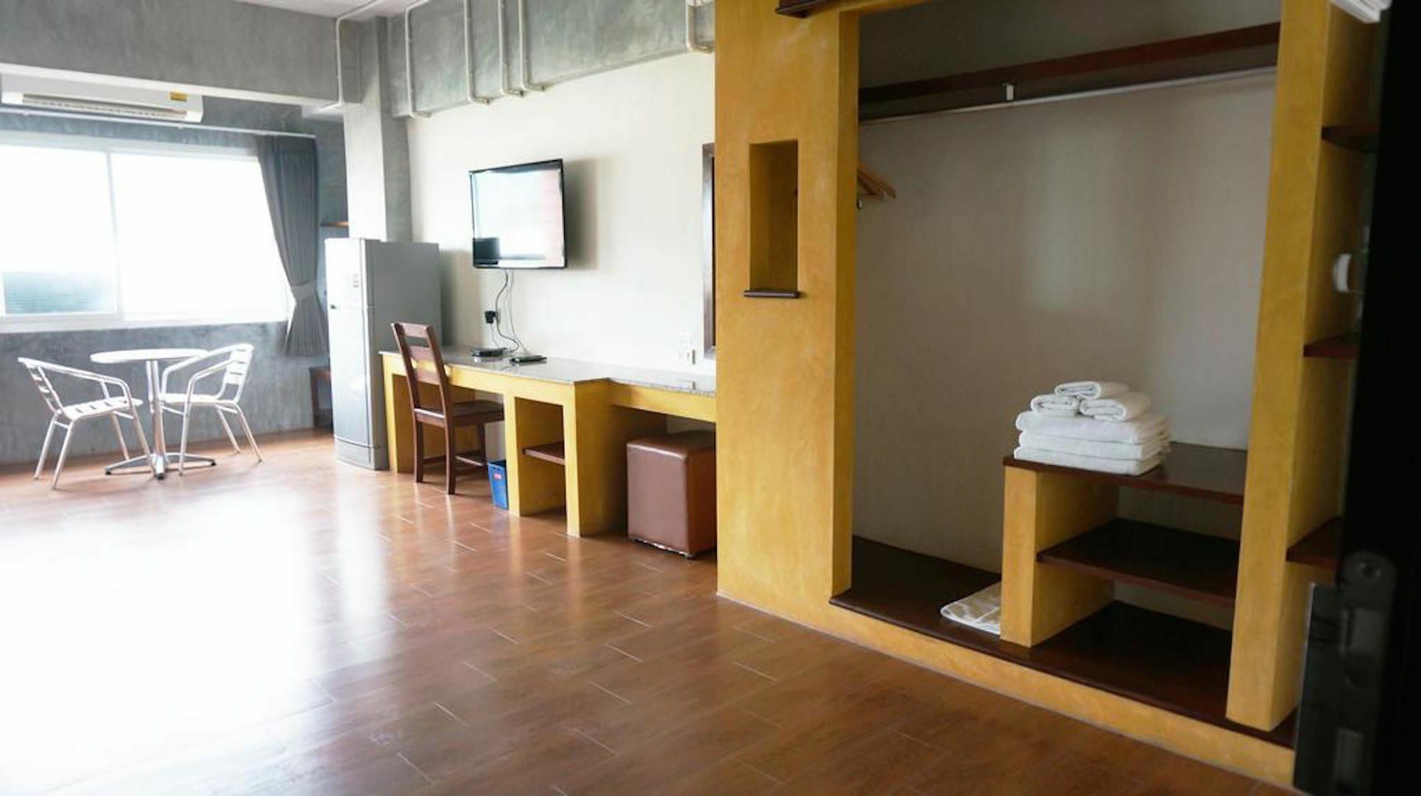 Ingfah Apartment Хатъяй Экстерьер фото